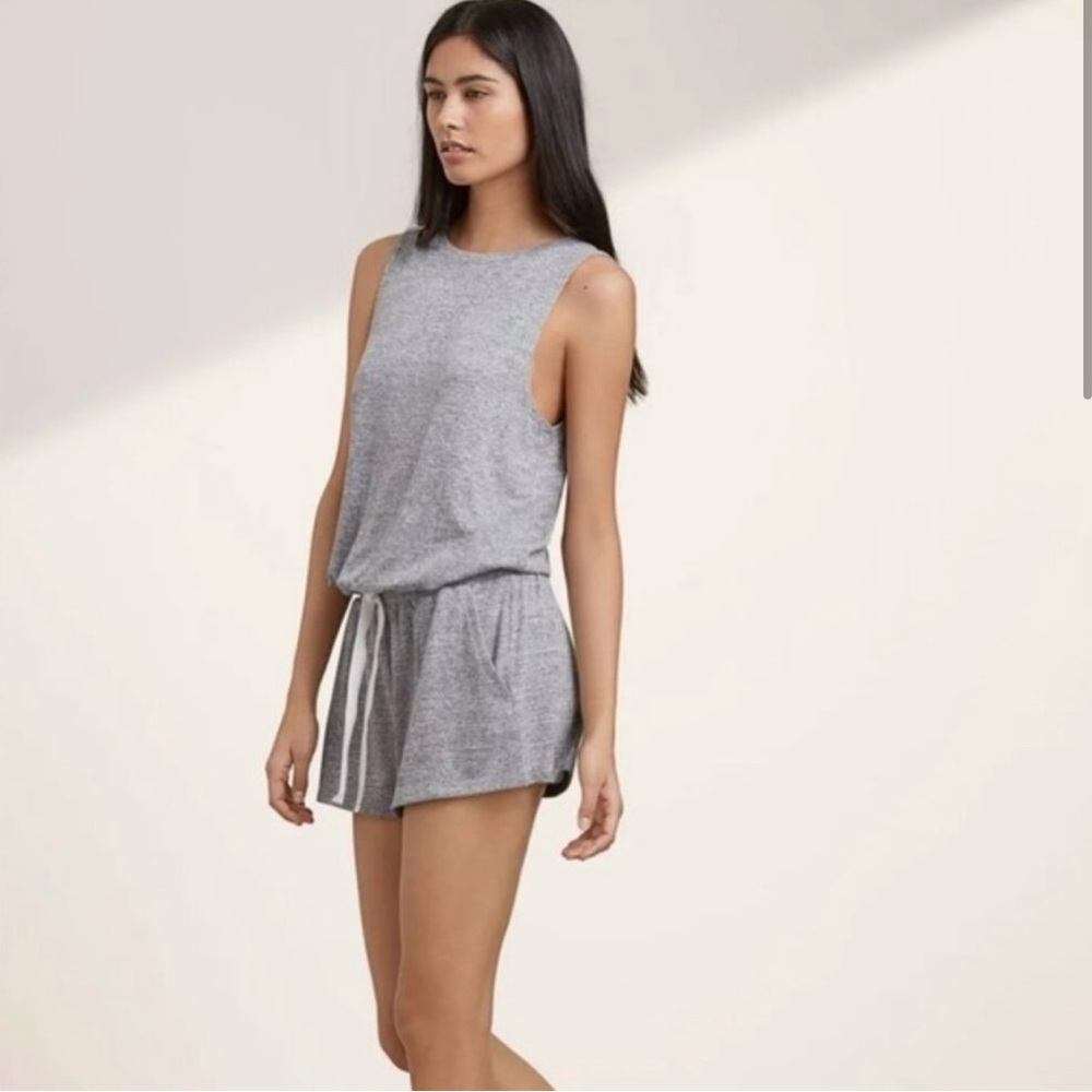Aritzia Wilfred Free Izabel Romper Shorts Tie Waist Jersey Knit‎ Size XS Beach